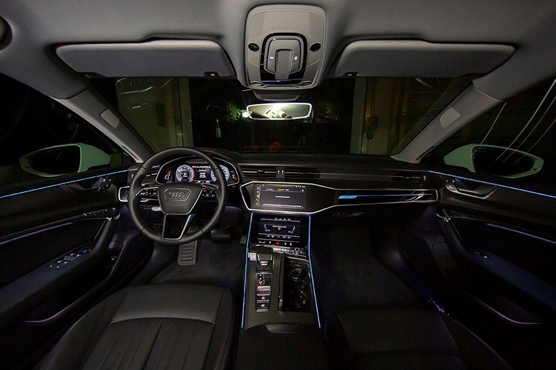 Audi A7 Sportback 2023 sở hữu không gian nội thất sang trọng, các công nghệ mới đầy hiện đại.