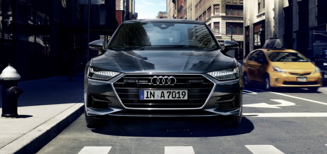 Audi A7 được giới mộ điệu đánh giá cao về ngoại hình với kiểu dáng đẹp nhất phân khúc.
