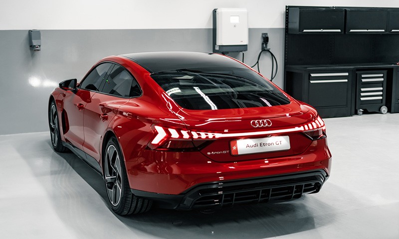 Audi e-tron GT 2023 giá lăn bánh, đánh giá xe, ưu đãi (07/2022)