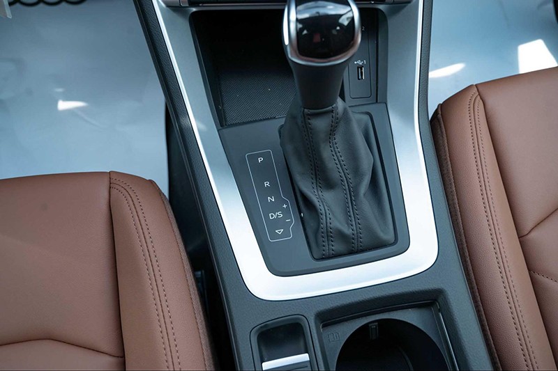 Audi Q3 Sportback 2023 có thể tăng tốc từ 0 đến 100km/ h chỉ trong 9,3 giây trước khi đạt tốc độ tối đa 205km/h.