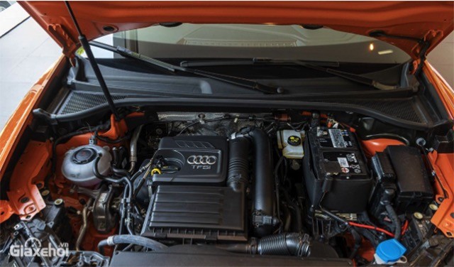 Cả Audi Q3 2023 dùng động cơ xăng.