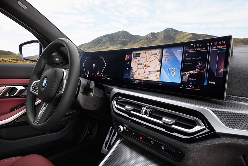 Loạt tiện nghi khác bên trong cabin BMW 3-Series 2023 cũng được nâng cấp, tập trung ở phần mềm hướng đến sự tiện dụng và thông minh cho người sử dụng.