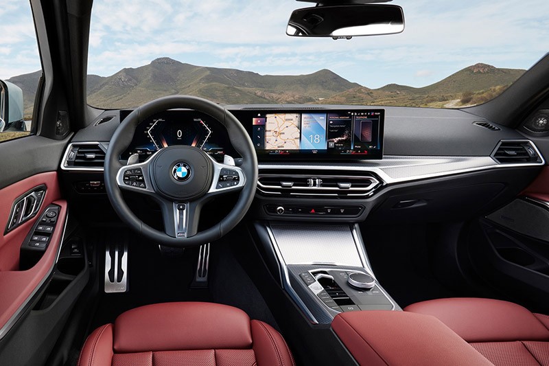 Không gian trong xe 3-Series được nâng cấp với với loạt công nghệ, trang bị hiện đại của hãng BMW.