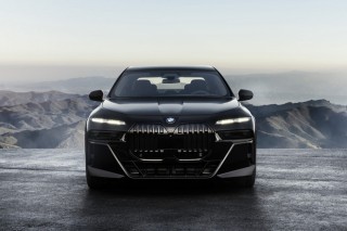 BMW 7 Series 2024: Giá Lăn Bánh, Đánh Giá Xe, Ưu Đãi Tốt