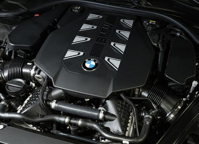 ”Trái tim” của BMW 740i 2023 trang bị cỗ máy dung tích 3.0L TwinPower sử dụng công nghệ Mild Hybrid 48V.