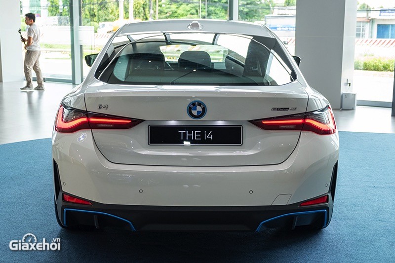 BMW i4 2024