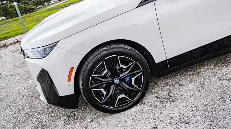 Đánh giá xe BMW IX 2023: Đẹp, sang, thời thượng