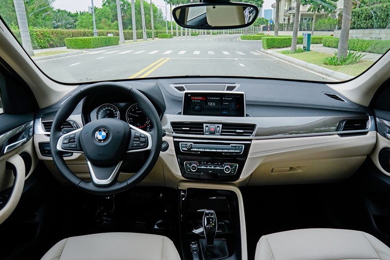 BMW X1 2023 giá lăn bánh, đánh giá xe, khuyến mãi (08/2022)