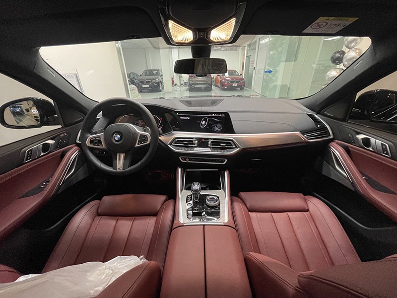 BMW X6 2015 có giá 61900 USD