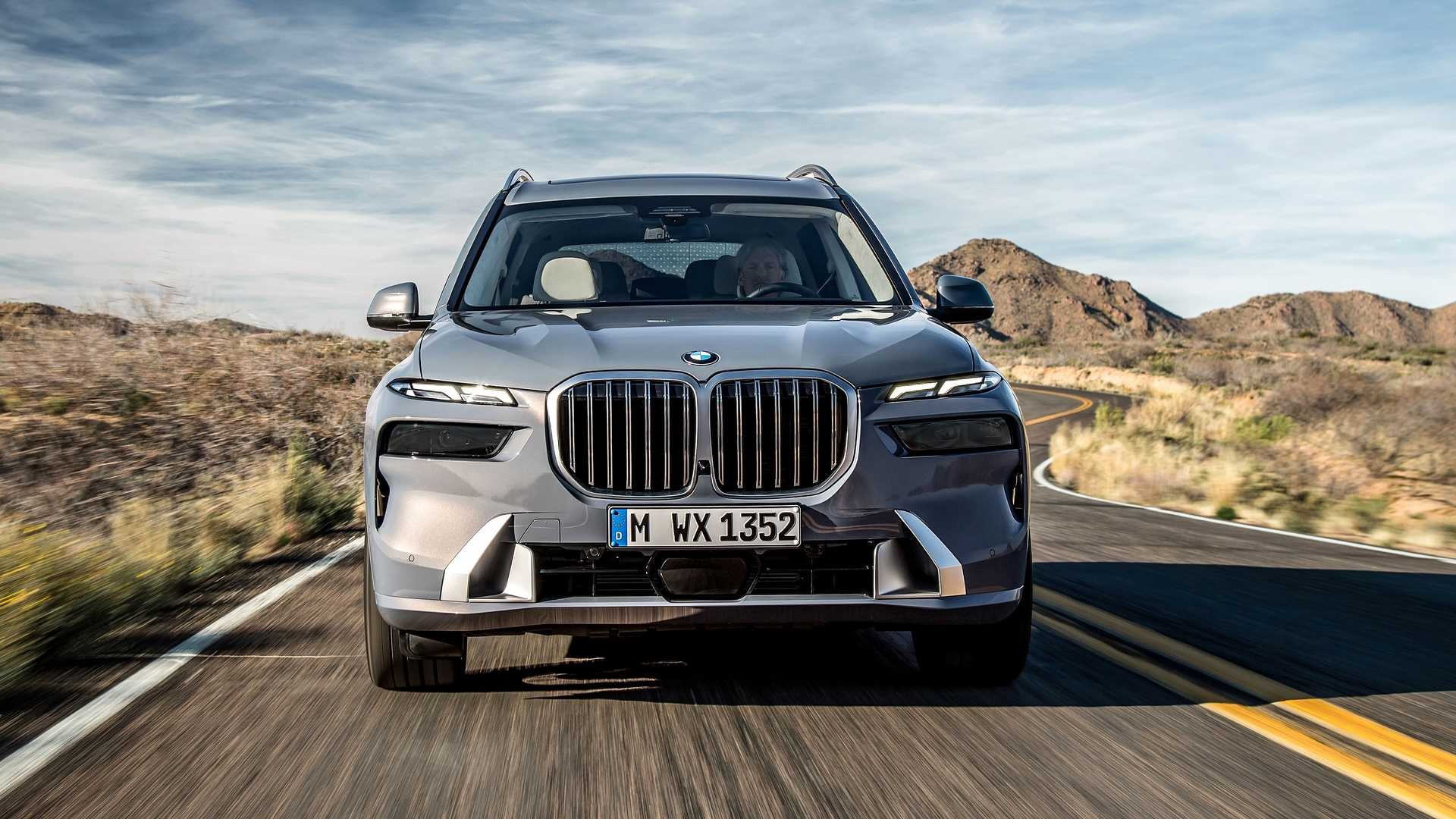 Đánh giá BMW X7 2023 Facelift: Nâng cấp ngoại thất, vận hành năng động