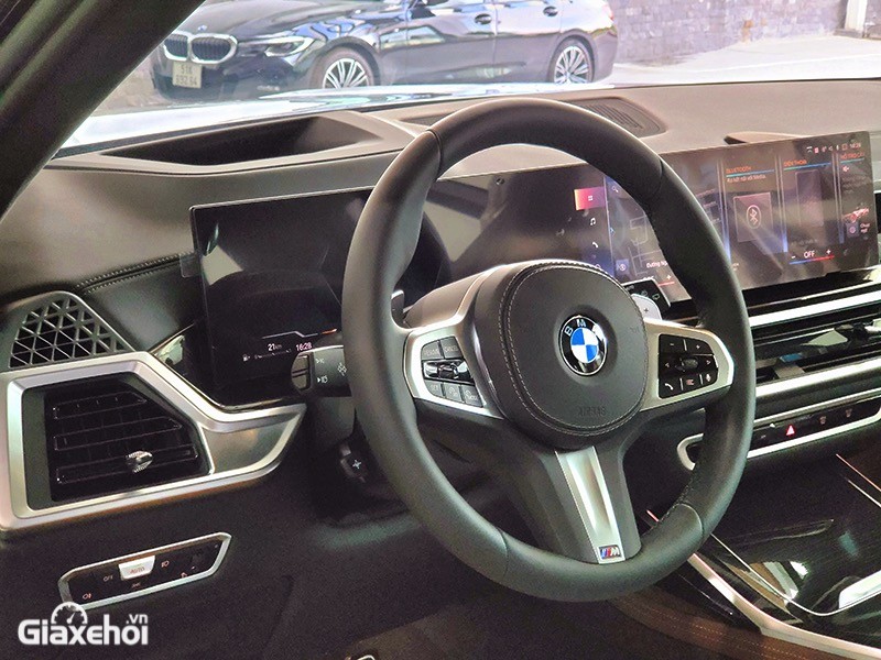 Đánh giá xe BMW X7 2023: Thay đổi hoàn toàn, nội thất ngập công nghệ