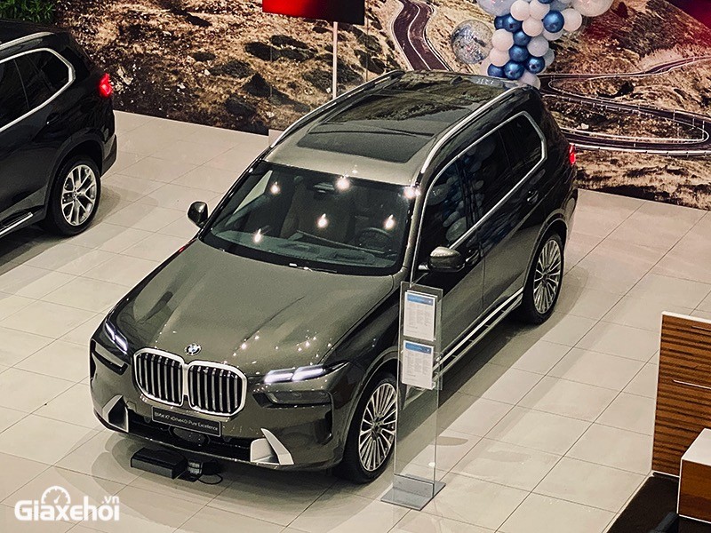 BMW X7 2024 xDrive40i Pure Excellence