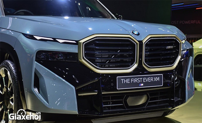 BMW XM 2024: Giá Lăn Bánh, Đánh Giá Xe, Ưu Đãi Tốt Nhất