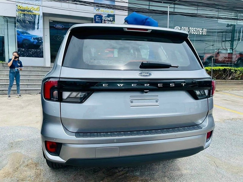 Ford Everest 2024 Ambiente 2.0L AT 4x2