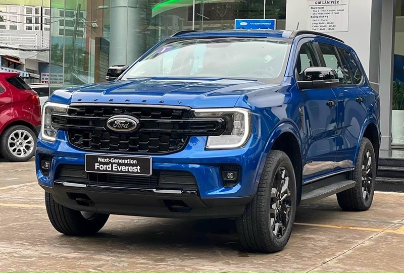 Ford Everest 2023 hoàn toàn mới.