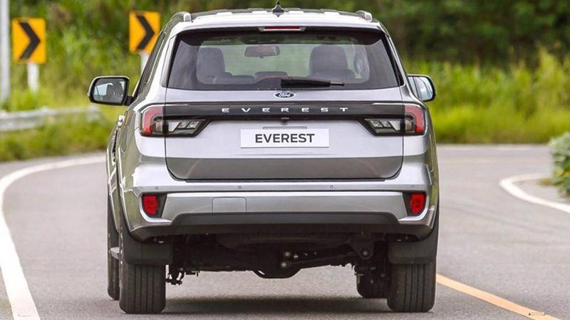 Ford Everest Trend 2023 ra mắt Thái Lan: Phiên bản giá rẻ về Việt Nam liệu có gây bão