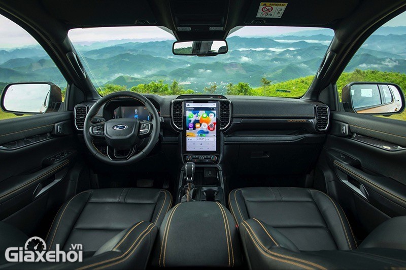 Nội thất Ford Ranger 2023 cho thấy sự hiện đại, phù hợp với thời cuộc với những nâng cấp chất lượng.