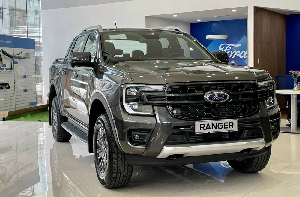 Ford Ranger Wildtrak 2023 giá lăn bánh, đánh giá xe, ưu đãi (11/2022)