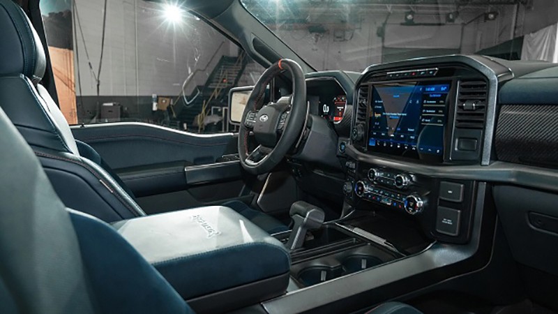 Đánh giá Ford F150 Raptor 2022: Thiết kế sang trọng, vận hành mạnh mẽ