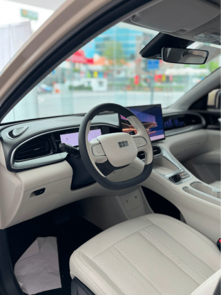 Geely EX2