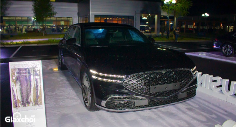 Genesis G90 Limousine 2023 hội tụ tinh hoa của hãng xe sang Hàn Quốc.