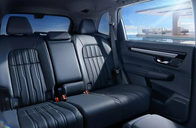 Honda Breeze 2023 có khoảng để chân rộng rãi