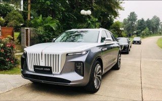 Hongqi E-HS9