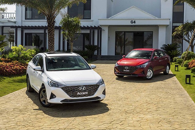 Hyundai Accent nâng cấp đã gây sự chú ý với khách Việt khi lột xác về mặt ngoại thất, mang dáng vẻ thể thao và hiện đại hơn trước.