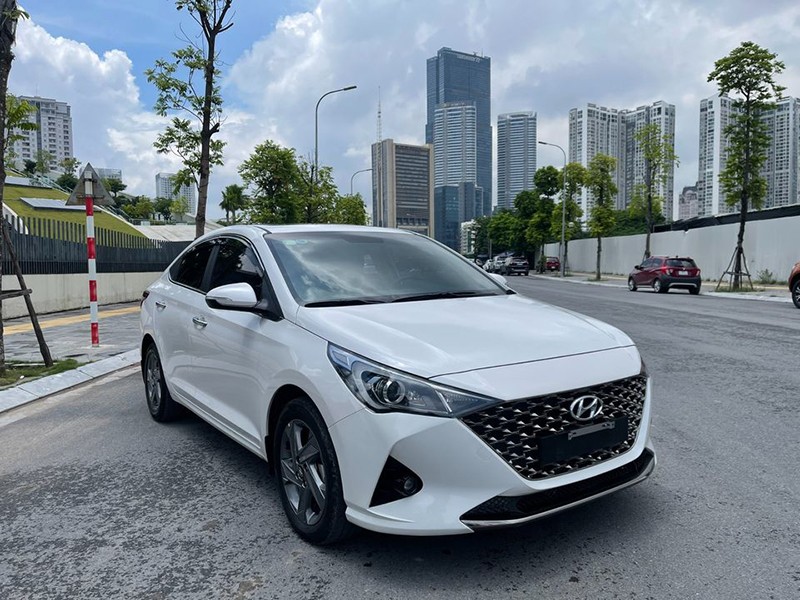 Hyundai Accent 2023 với lưới tản nhiệt mới.