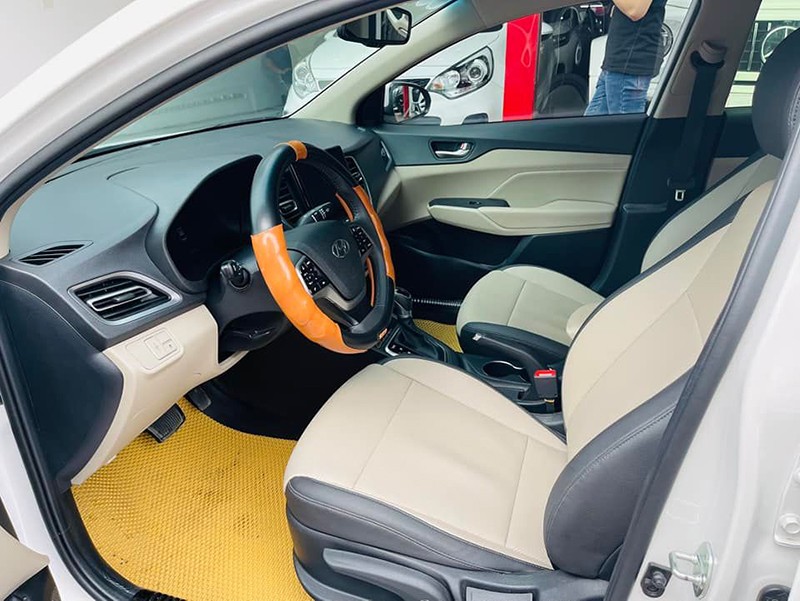 Hyundai Accent 2023 có ghế bọc da.