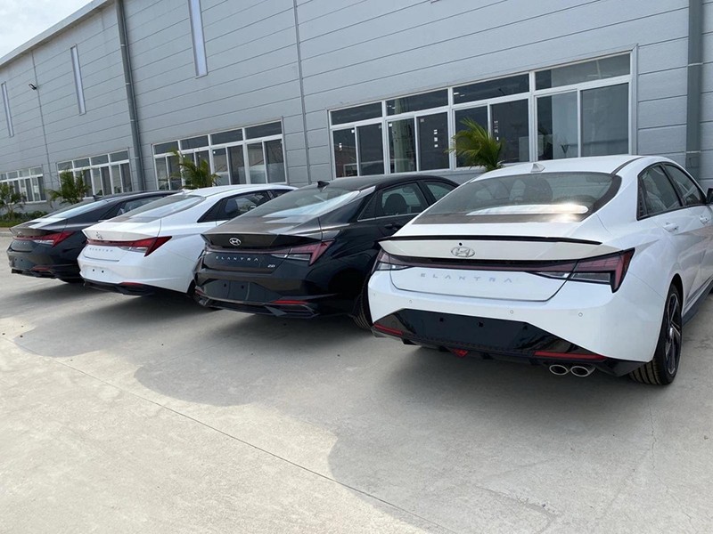 Hyundai Elantra 2023 giá lăn bánh, đánh giá xe, ưu đãi (08/2022)