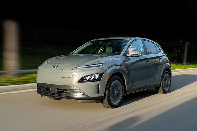 Hyundai Kona 2023 giá lăn bánh, đánh giá xe, ưu đãi (10/2022)