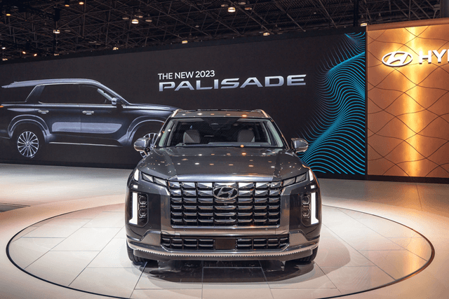 Đánh giá xe Hyundai Palisade 2023: sang xịn hơn, gia tăng sức ép lên Explorer