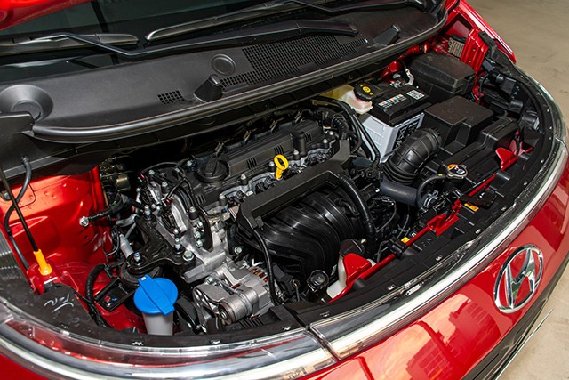 Hyundai Stargazer dùng động cơ 1.5L.