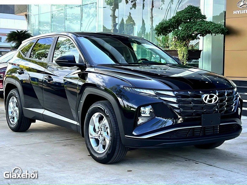 Chi tiết xe Hyundai Tucson 2.0 Xăng tiêu chuẩn: Phiên bản giá rẻ dành cho khách hàng cố từ xe hạng B