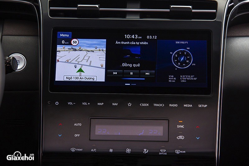 Trên Hyundai Tucson 2023 được trang bị màn hình cảm ứng có kích thước 10.25 inch, có kết nối Android Auto/Apple Carplay và kết nối 2 thiết bị Bluetooth cùng lúc.