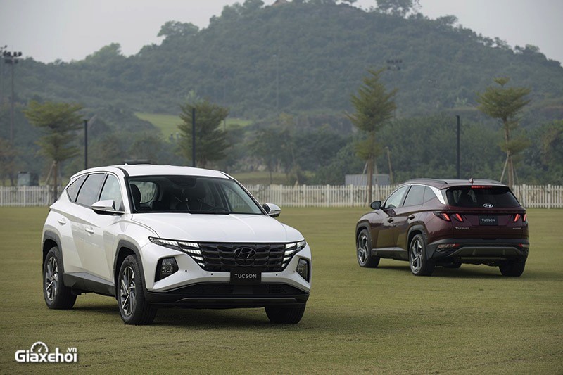 Hyundai Tucson 2023 là mẫu Crossover hạng C có thiết kế đẹp mắt bậc nhất ở thị trường Việt Nam.