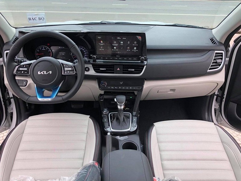KIA Seltos 2023 giá lăn bánh, đánh giá xe, ưu đãi (08/2022)