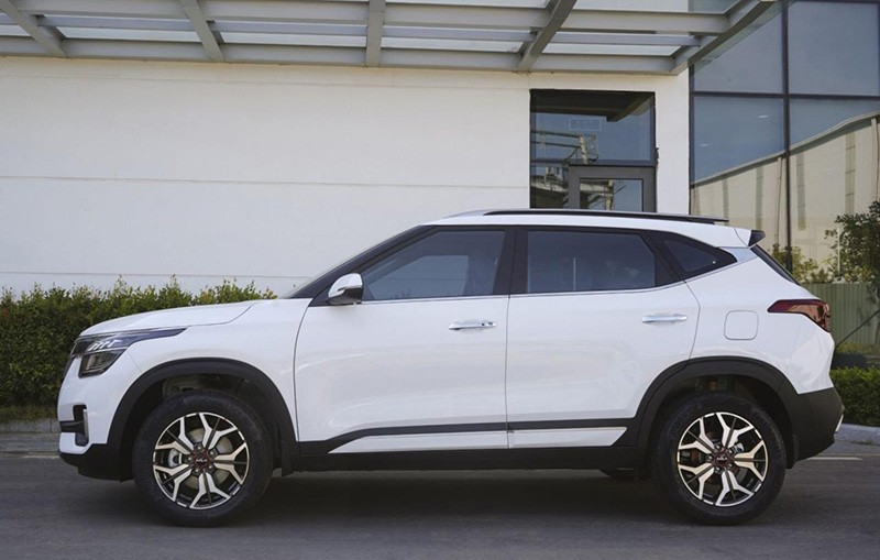 KIA Seltos 2023 giá lăn bánh, đánh giá xe, ưu đãi (08/2022)
