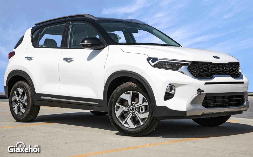 So sánh Kia Sonet và Suzuki XL7: Mẫu Crossover tầm giá 600 triệu đáng để “tậu”?