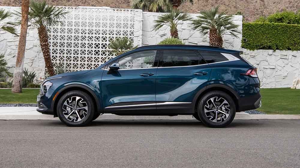 Kia Sportage Hybrid 2023 có thân xe trẻ trung.
