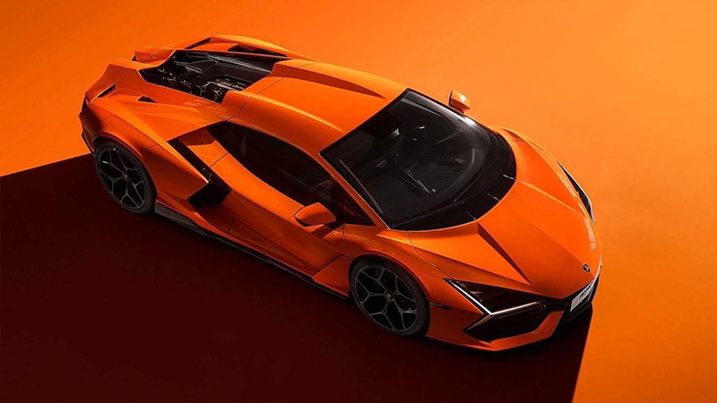 Lamborghini Revuelto 2023 là mẫu xe kế nhiệm siêu xe Aventador đã ngừng sản xuất từ ​​năm ngoái