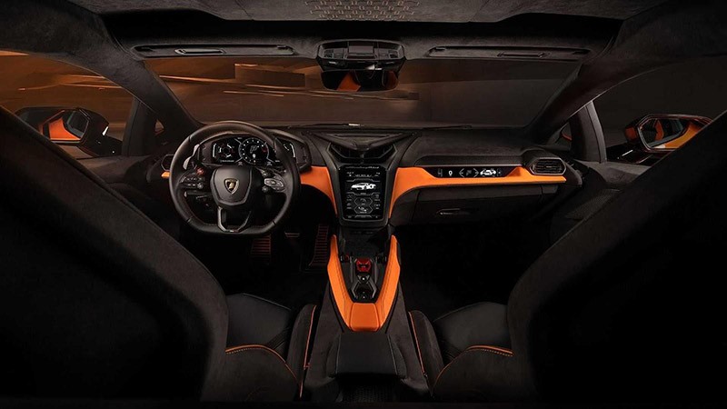 Nội thất của Lamborghini Revuelto 2023 có nhiều thay đổi đáng chú ý so với
