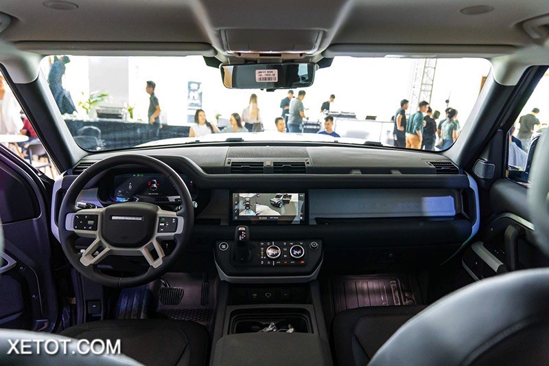 Land Rover Defender 2023 giá lăn bánh, đánh giá xe, ưu đãi (10/2022)