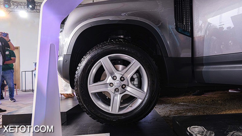 Land Rover Defender 2023 giá lăn bánh, đánh giá xe, ưu đãi (10/2022)