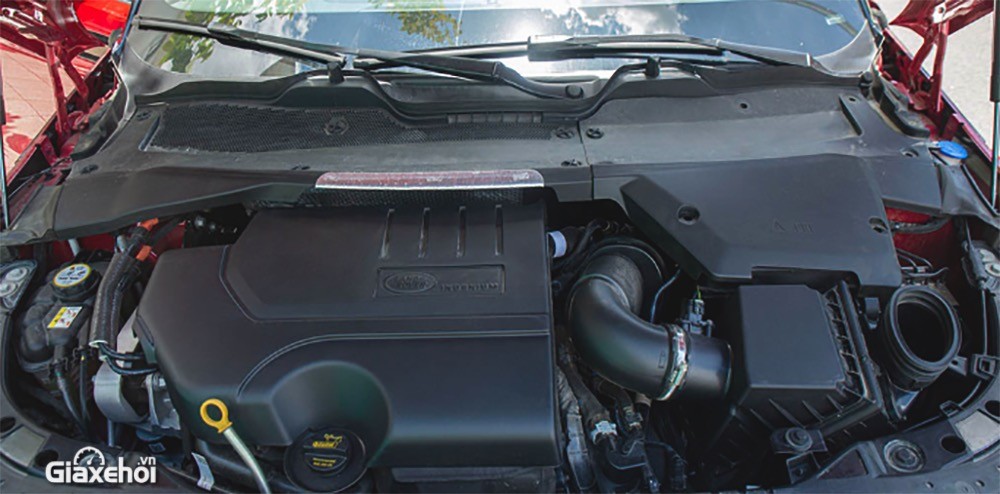 Range Rover Evoque 2023 với động cơ tăng áp.