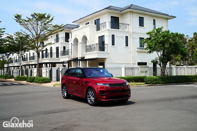 Range Rover Sport 2023 có những cải tiến cách mạng về thiết kế, nội thất công nghệ cũng như vận hành