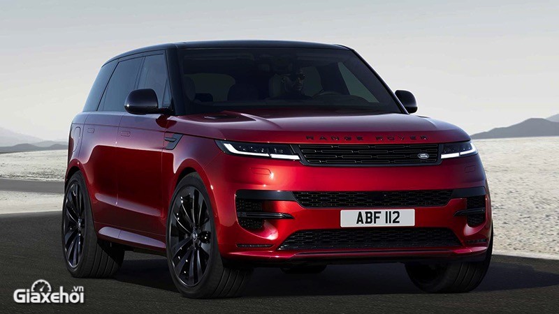 Range Rover Sport 2023 vận hành mạnh mẽ.