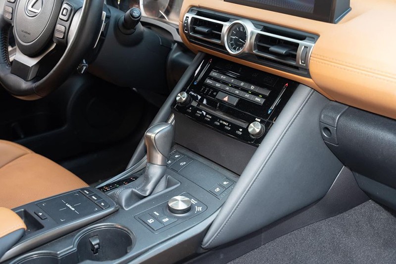 Lexus IS 300 2023 sẽ hướng đến khả năng vận hành hứng khởi cho người dùng với động cơ có công suất lớn.