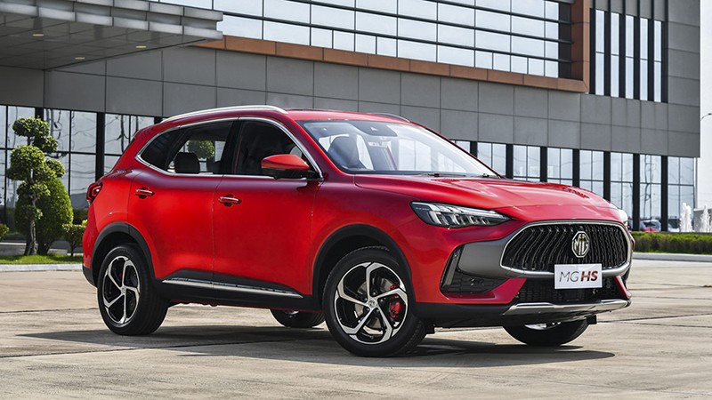 MG HS facelift 2024 sở hữu ngoại hình năng động đặc trưng của một mẫu CUV hạng C. Xe được đánh giá là sở hữu thiết kế ngoại thất bắt mắt và cuốn hút.